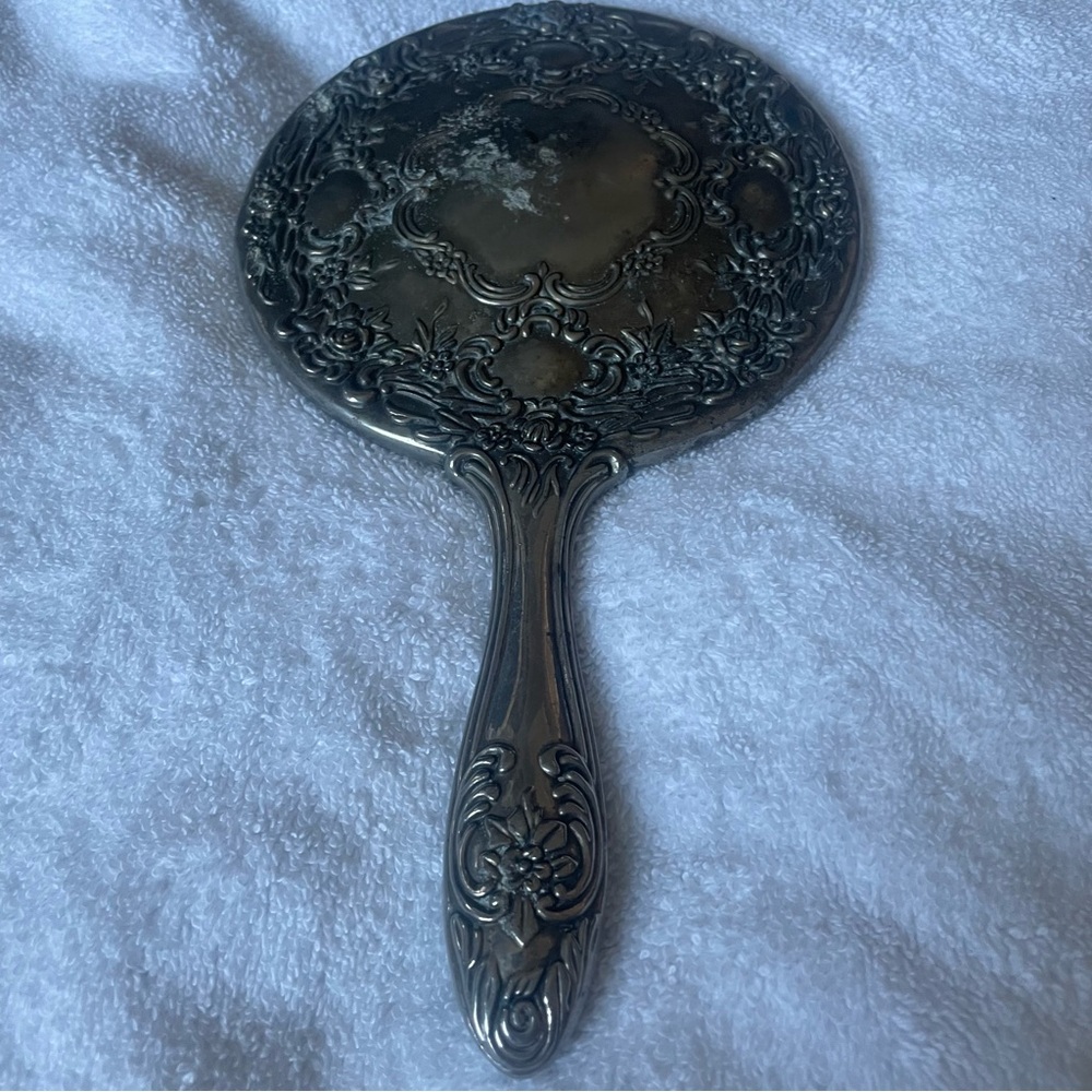 Vintage Victorian Hand Mirror with beautiful detail - Picture 8 of 8